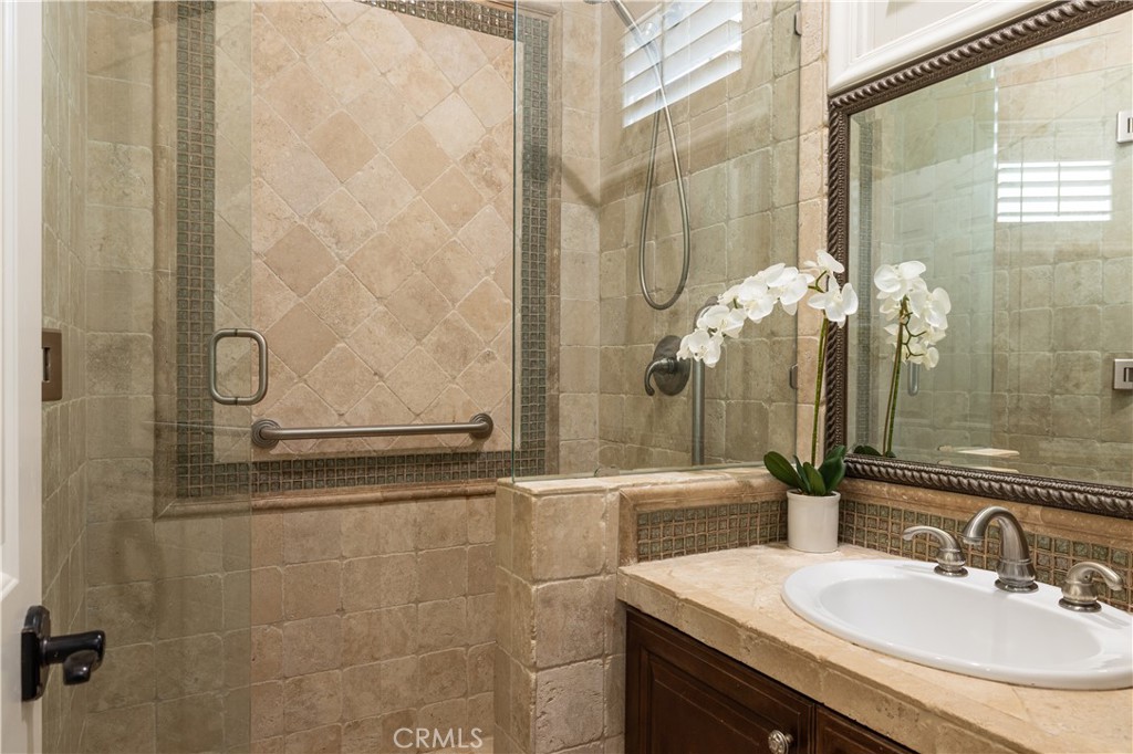 15 Keats Court Property Photo 16