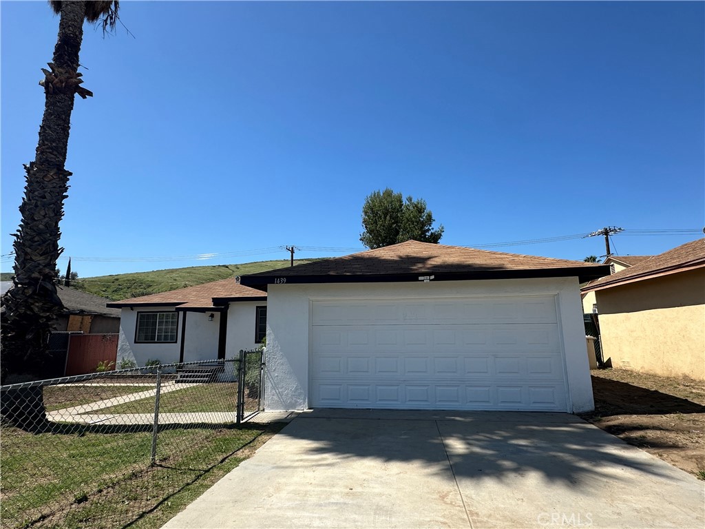 1439 Sheridan Road Property Photo 1