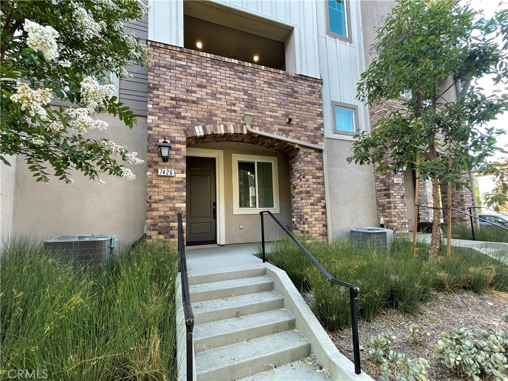 7426 Solstice Place Property Photo 2