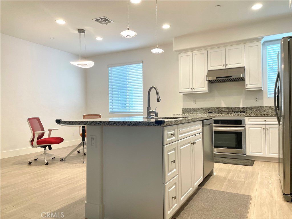 7426 Solstice Place Property Photo 3