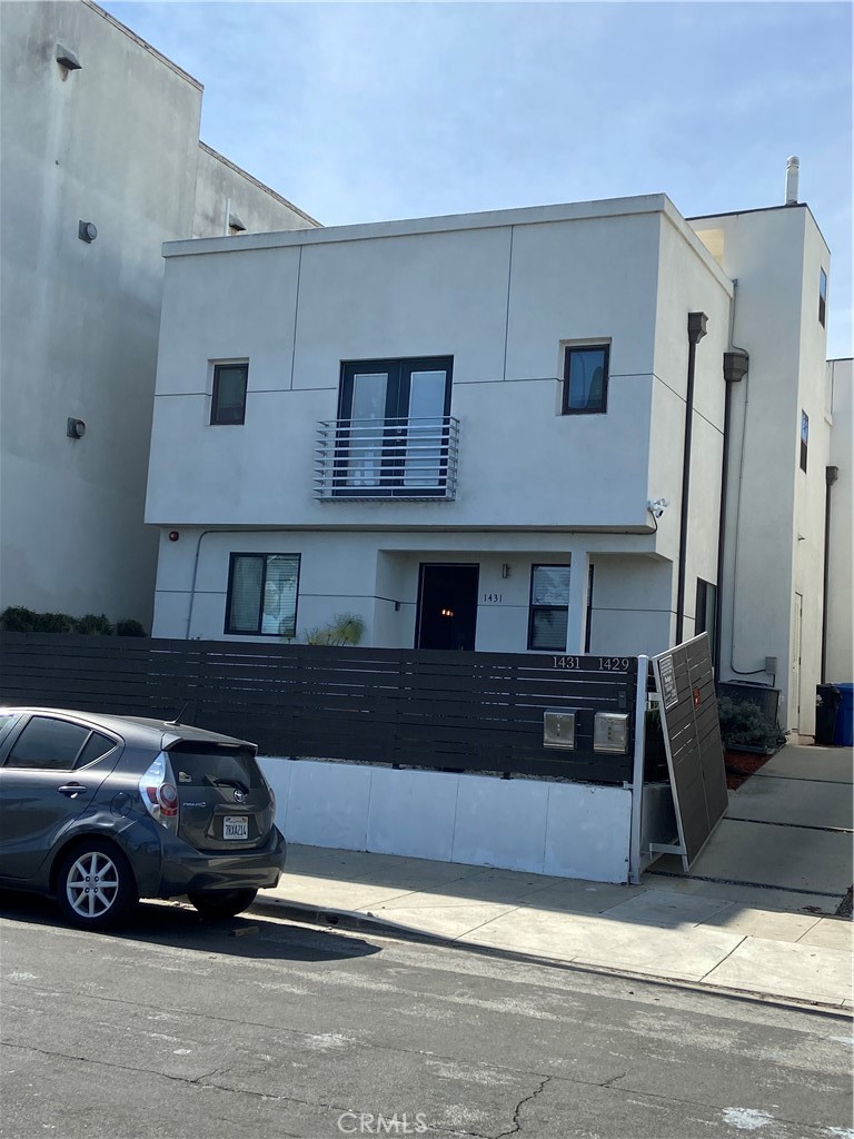 1431 Beacon Property Photo 1