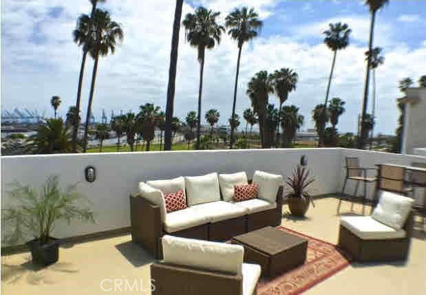1431 Beacon Property Photo 4
