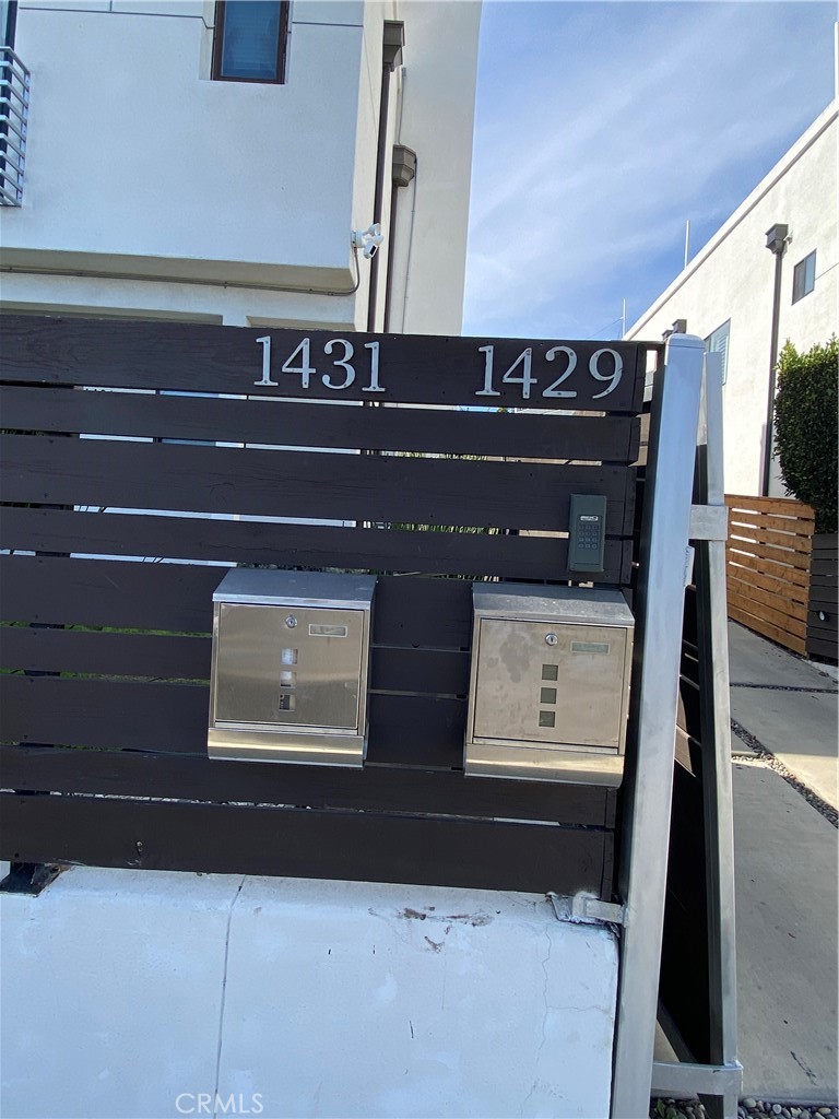 1431 Beacon Property Photo 32