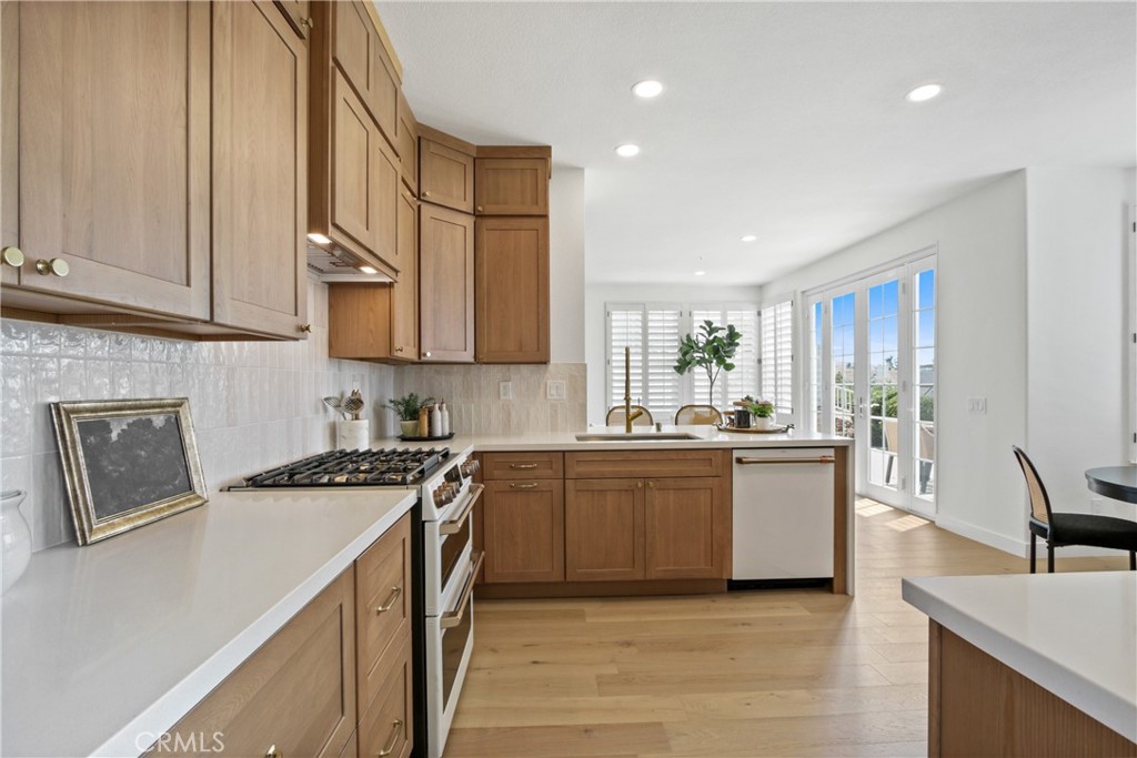 2210 Calle Opalo Property Photo 2