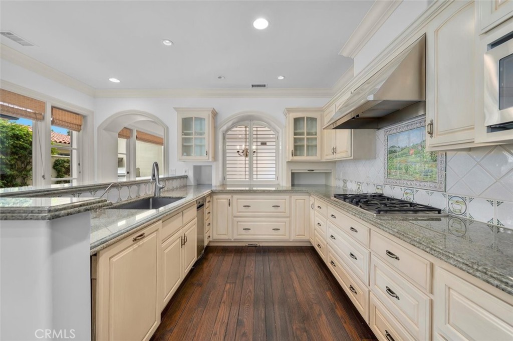 129 Via Waziers Property Photo 8