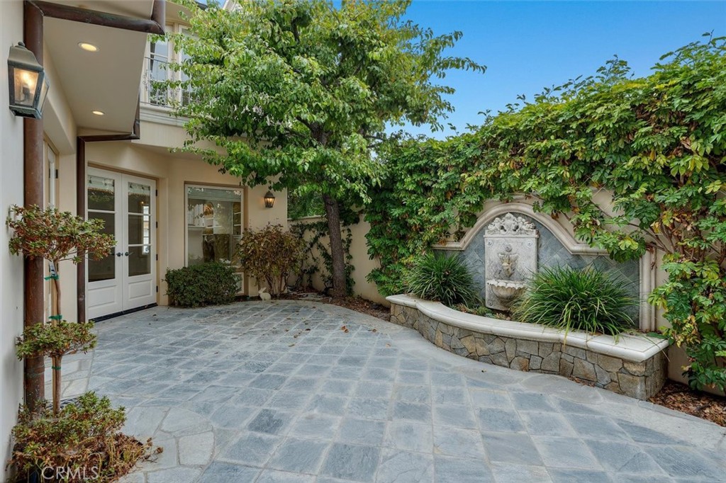 129 Via Waziers Property Photo 29