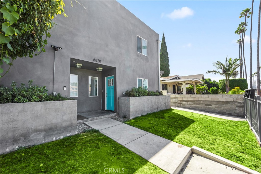 6828 Miramonte Boulevard Property Photo 3