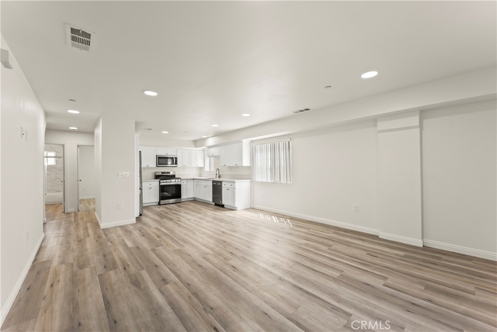 6828 Miramonte Boulevard Property Photo 4