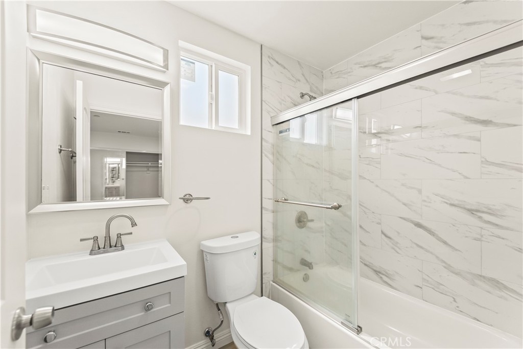 6828 Miramonte Boulevard Property Photo 16