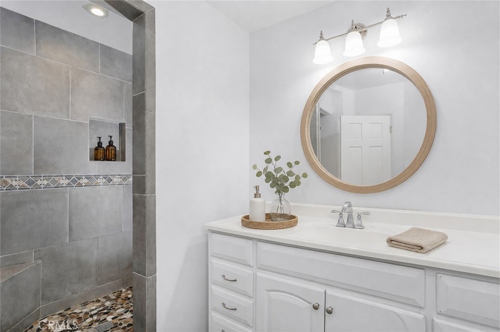 251 Avenida Del Mar Property Photo 4