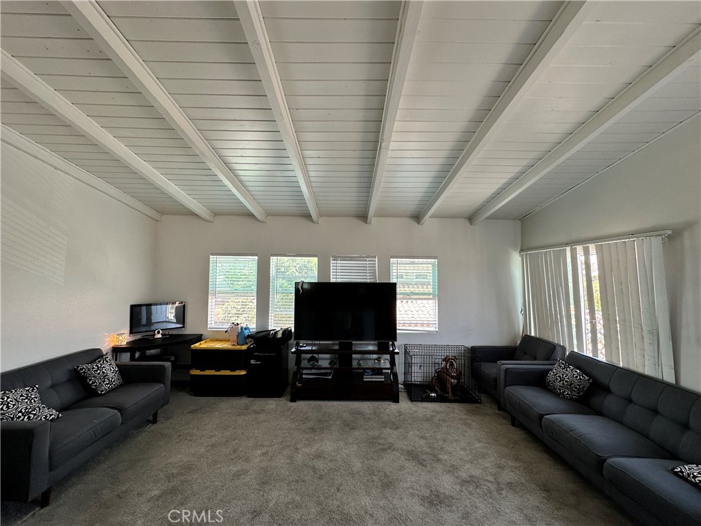 2238 Walnut Avenue Property Photo 4
