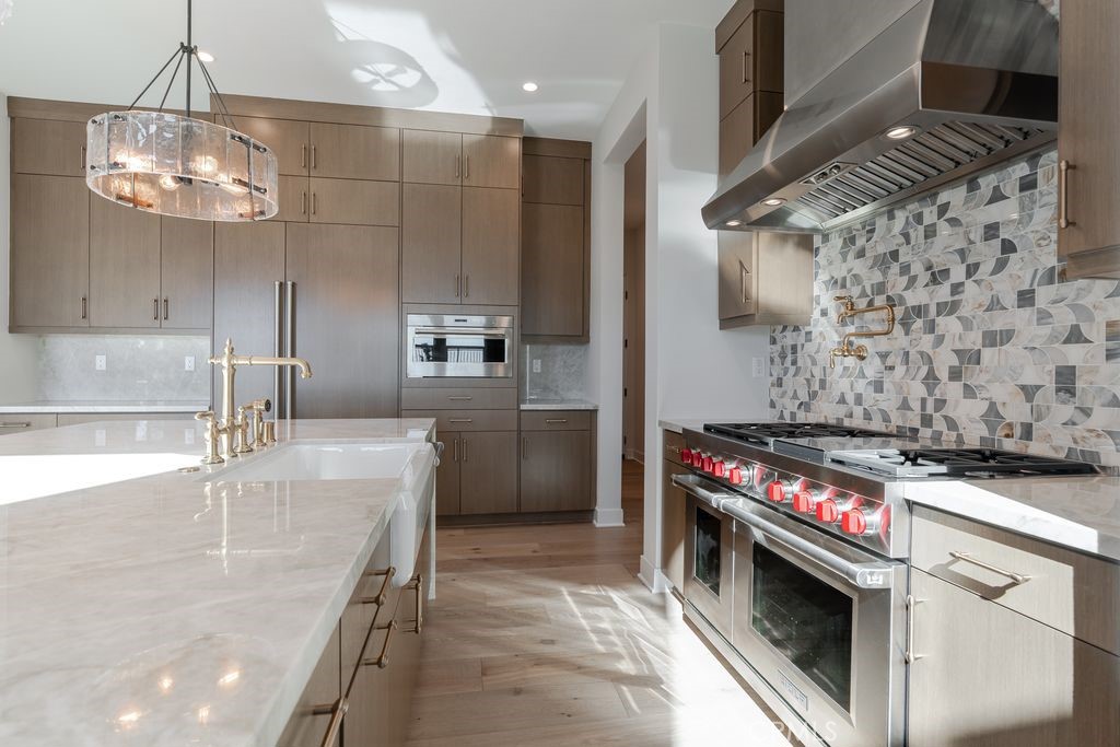 737 Via Arezzo Place Property Photo 7