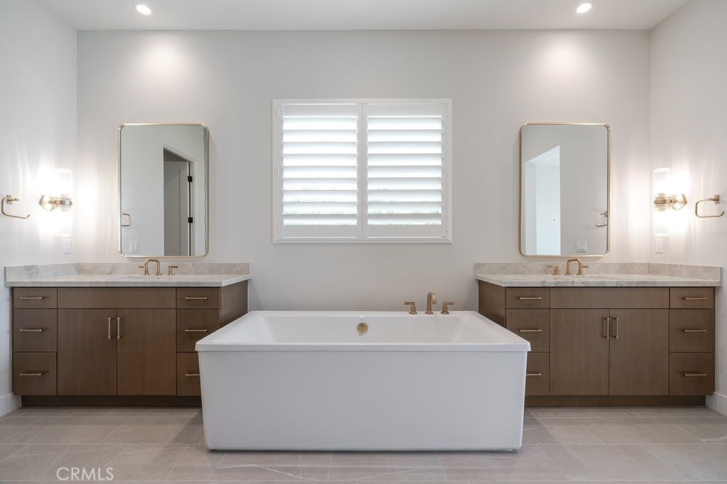 737 Via Arezzo Place Property Photo 14