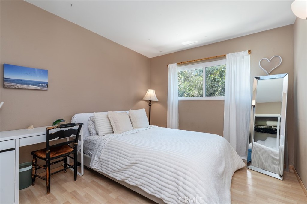 3068 Zell Drive Property Photo 25