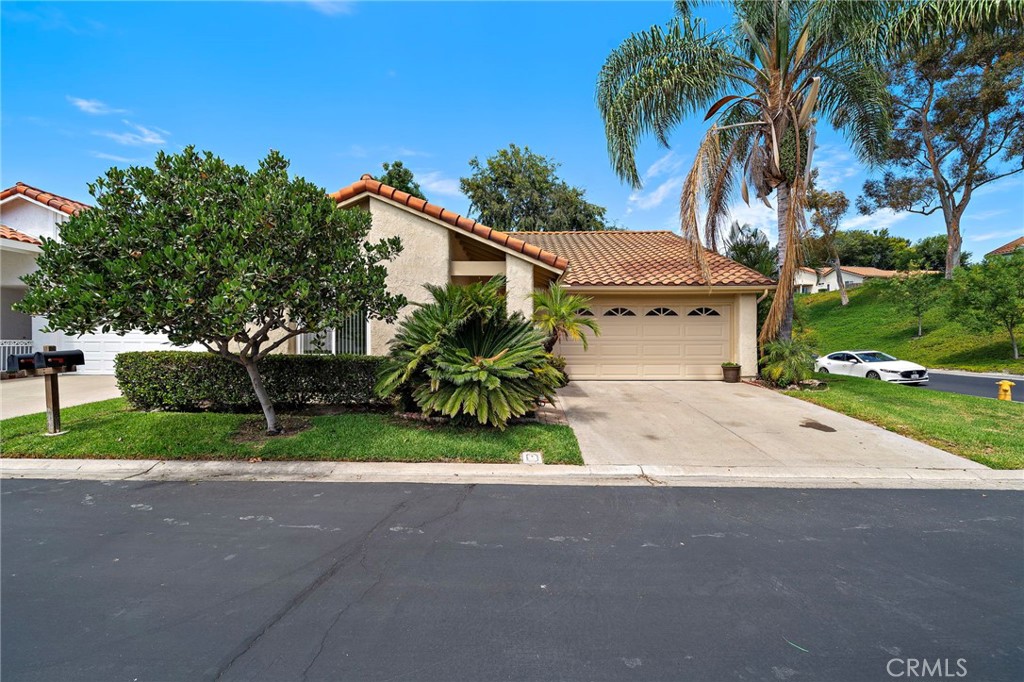 27748 Via Sarasate Property Photo 1