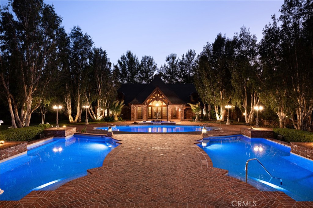 22442 Via Pajaro Property Photo 3
