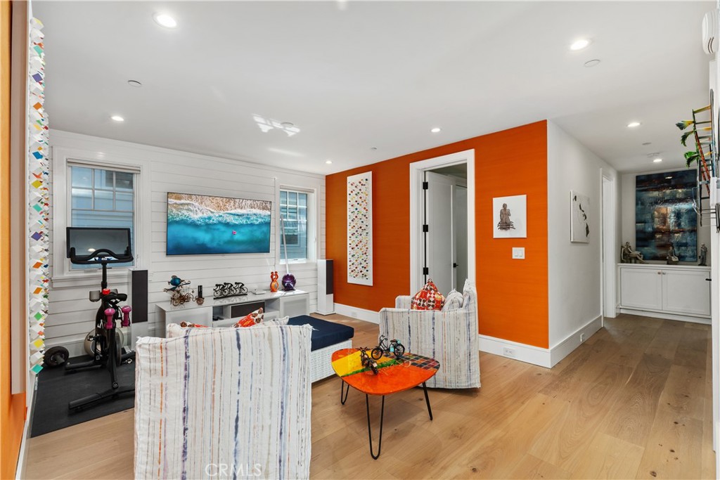 2149 E Ocean Boulevard Property Photo 29