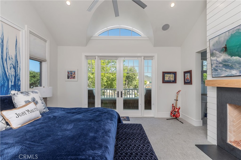 2149 E Ocean Boulevard Property Photo 32