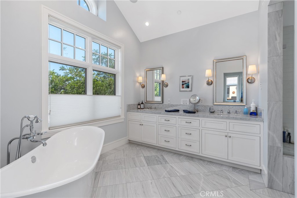 2149 E Ocean Boulevard Property Photo 34