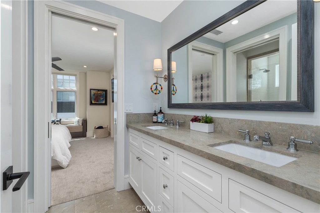 2149 E Ocean Boulevard Property Photo 39