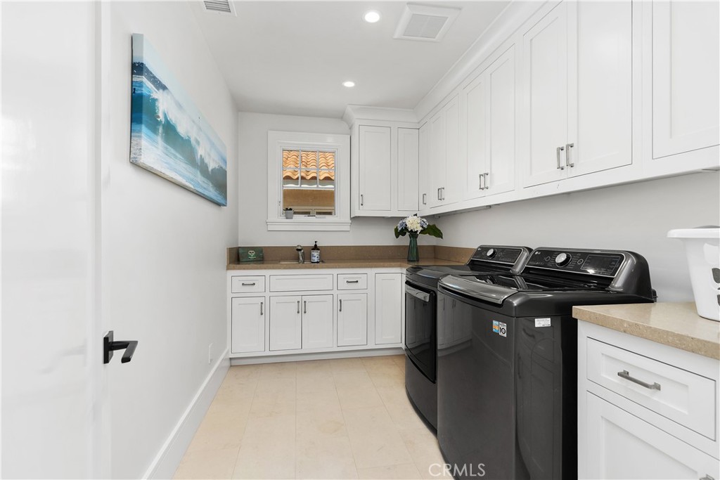 2149 E Ocean Boulevard Property Photo 41