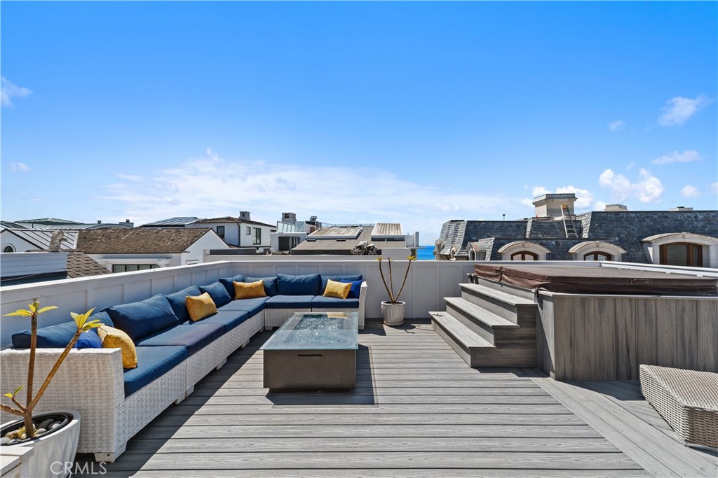 2149 E Ocean Boulevard Property Photo 48