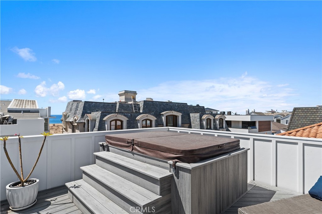 2149 E Ocean Boulevard Property Photo 49