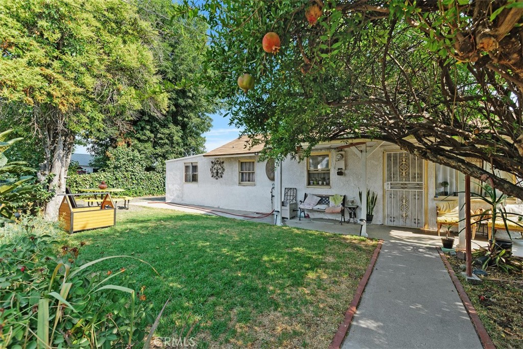 1329 Pleasant View Avenue Property Photo 3