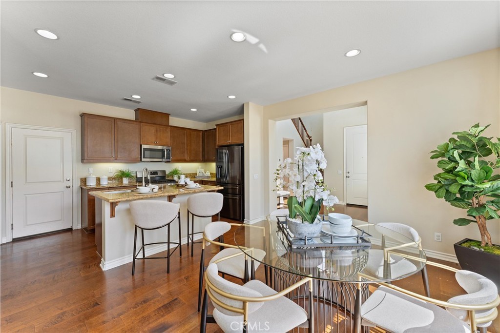 3229 Larkspur Street Property Photo 7