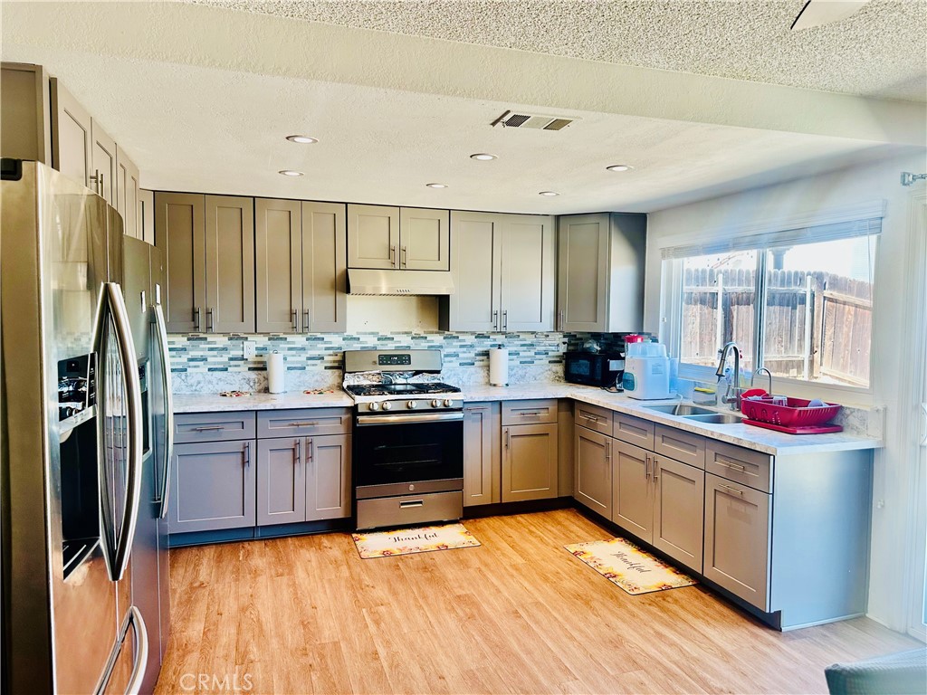 2111 Whitestone Drive Property Photo 8