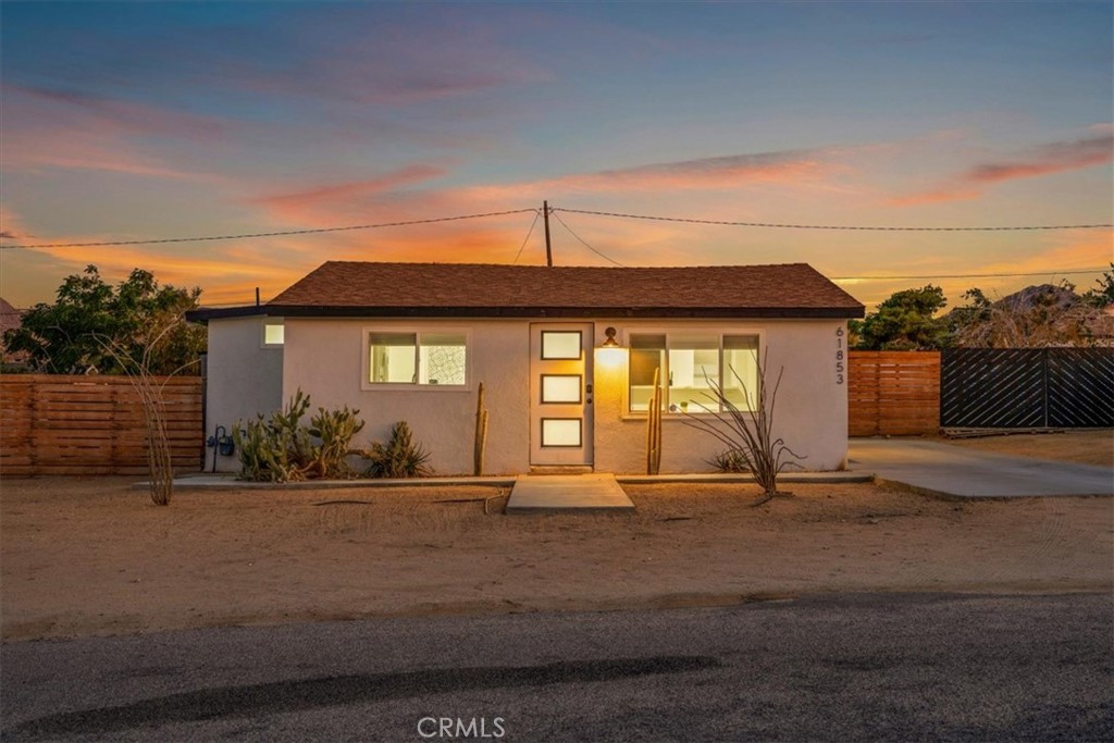 61853 Grand View Circle Property Photo 1