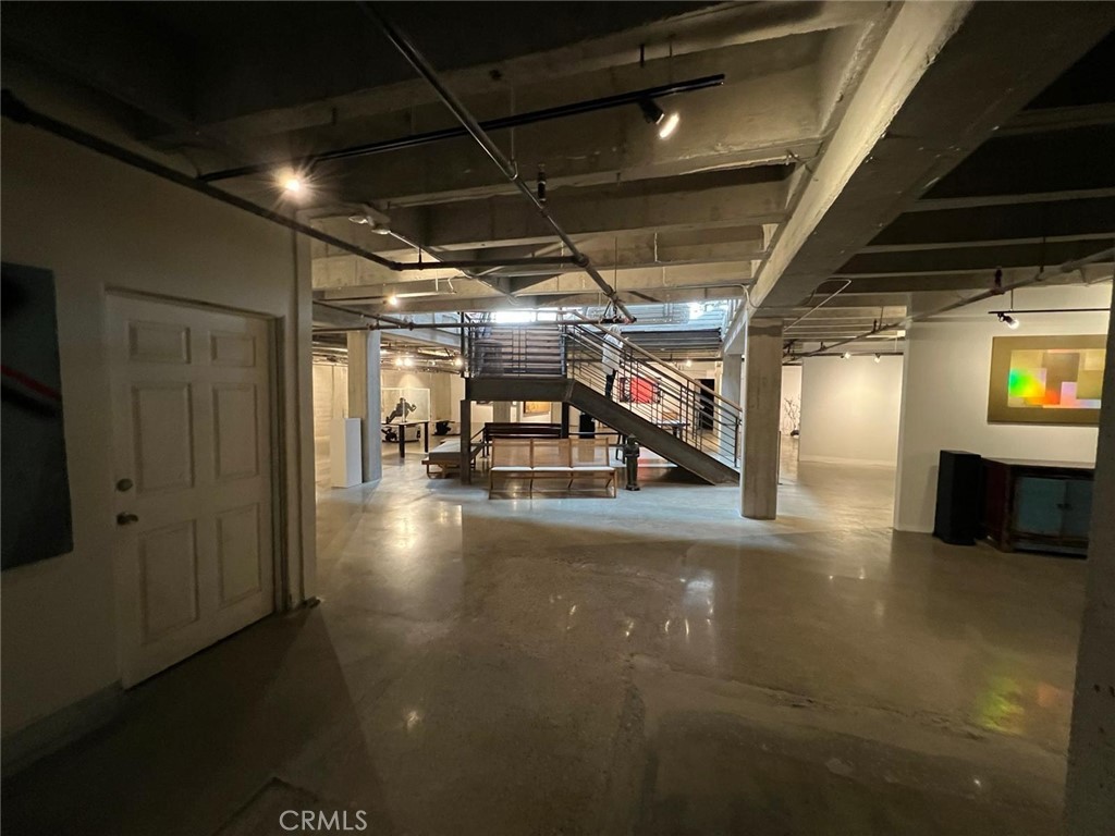 624 S Pacific Avenue Property Photo 8