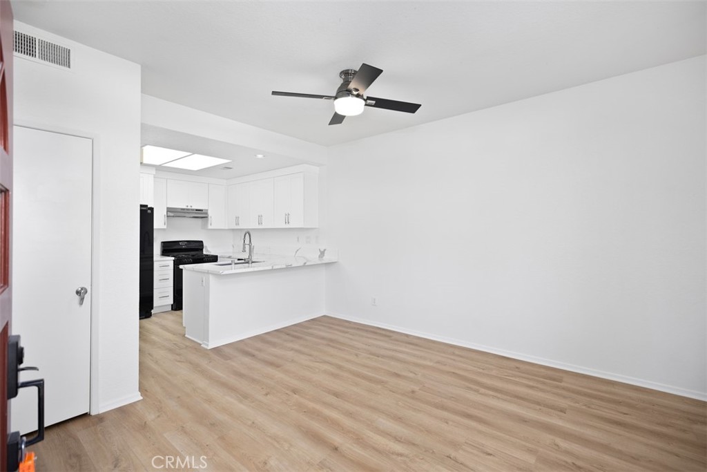 53 Anil Property Photo 3