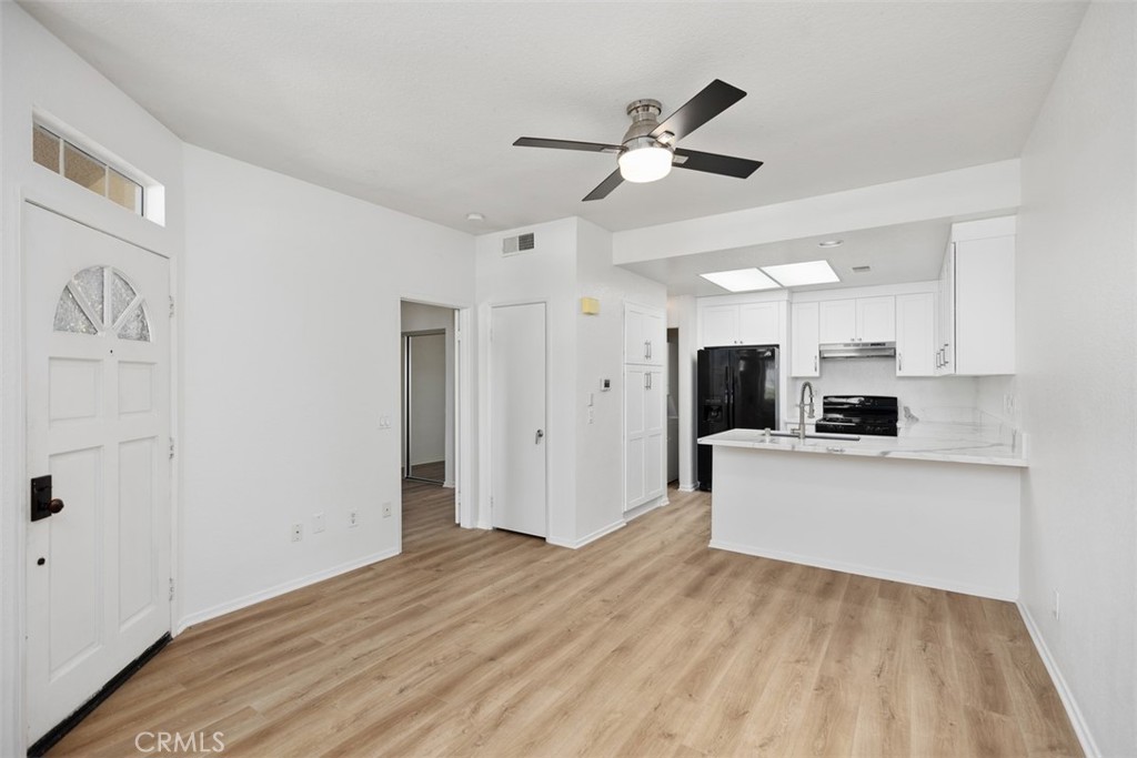 53 Anil Property Photo 5