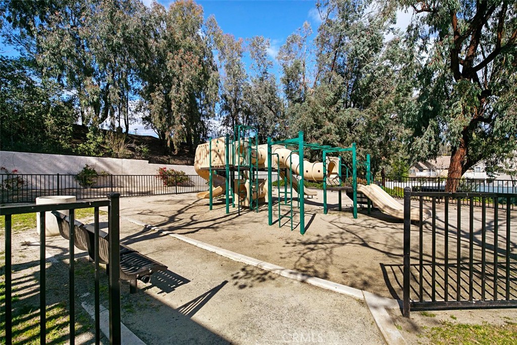 53 Anil Property Photo 17