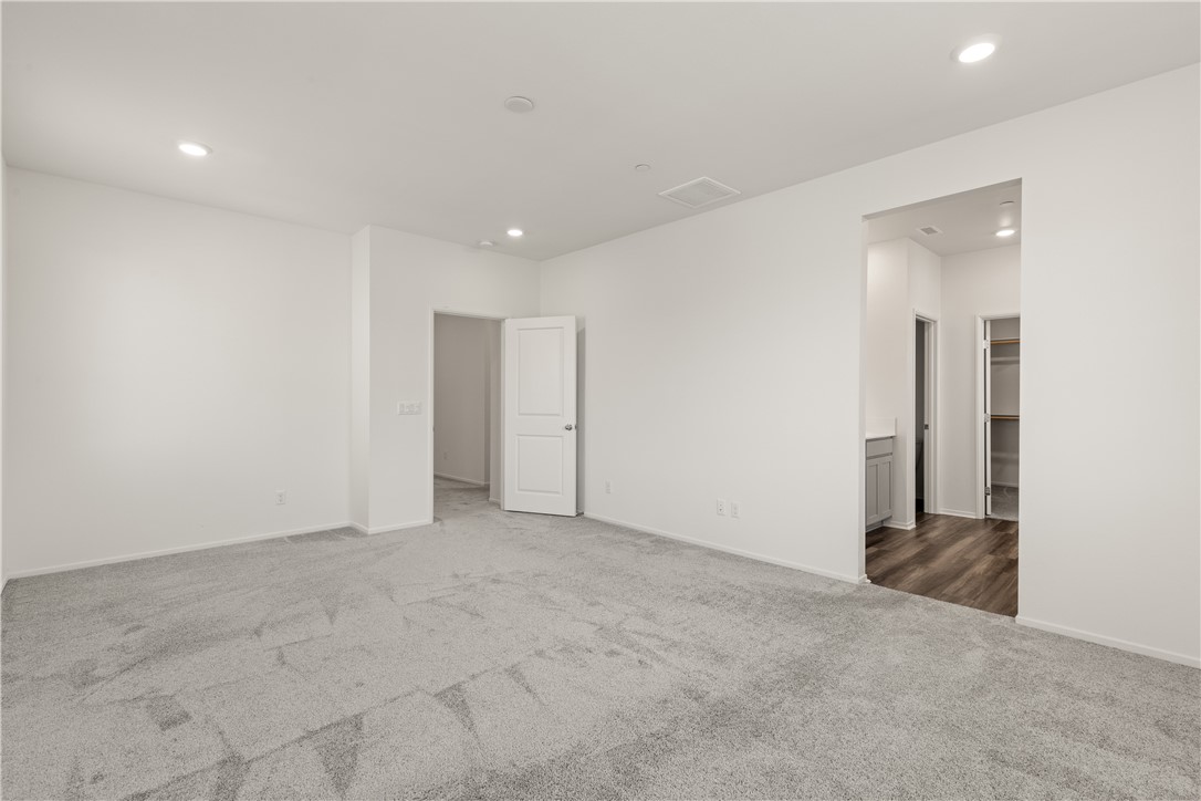 895 Brookdale Drive Property Photo 18