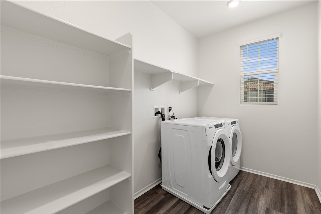 895 Brookdale Drive Property Photo 22