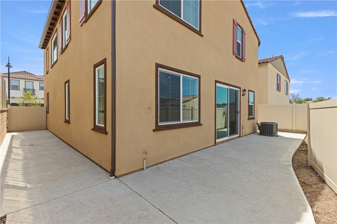 895 Brookdale Drive Property Photo 23