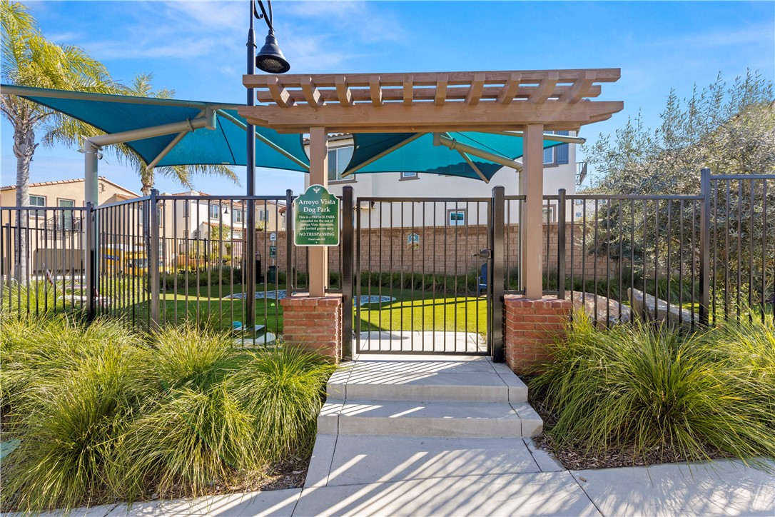 895 Brookdale Drive Property Photo 28