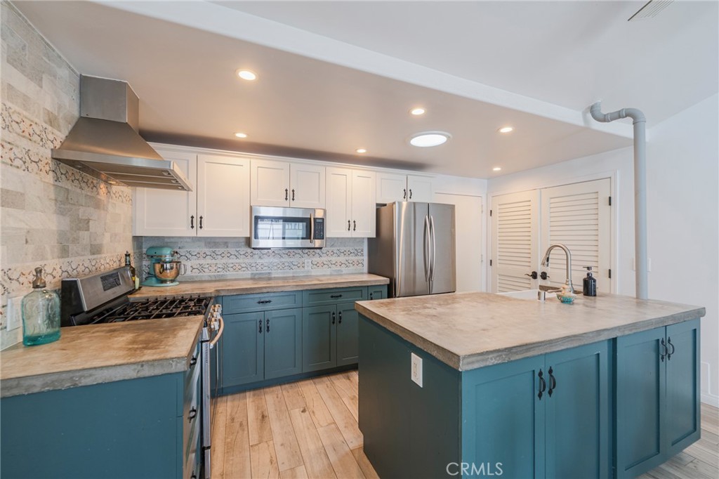 402 Indianapolis Avenue Property Photo 12