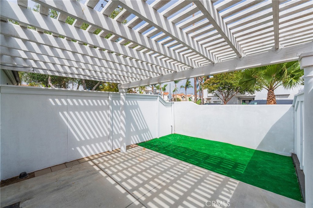 402 Indianapolis Avenue Property Photo 39