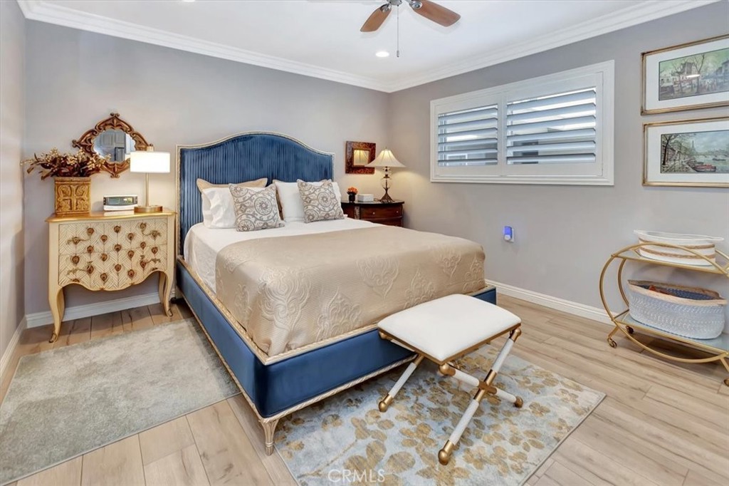 2402 Via Mariposa W 3b Property Photo 14