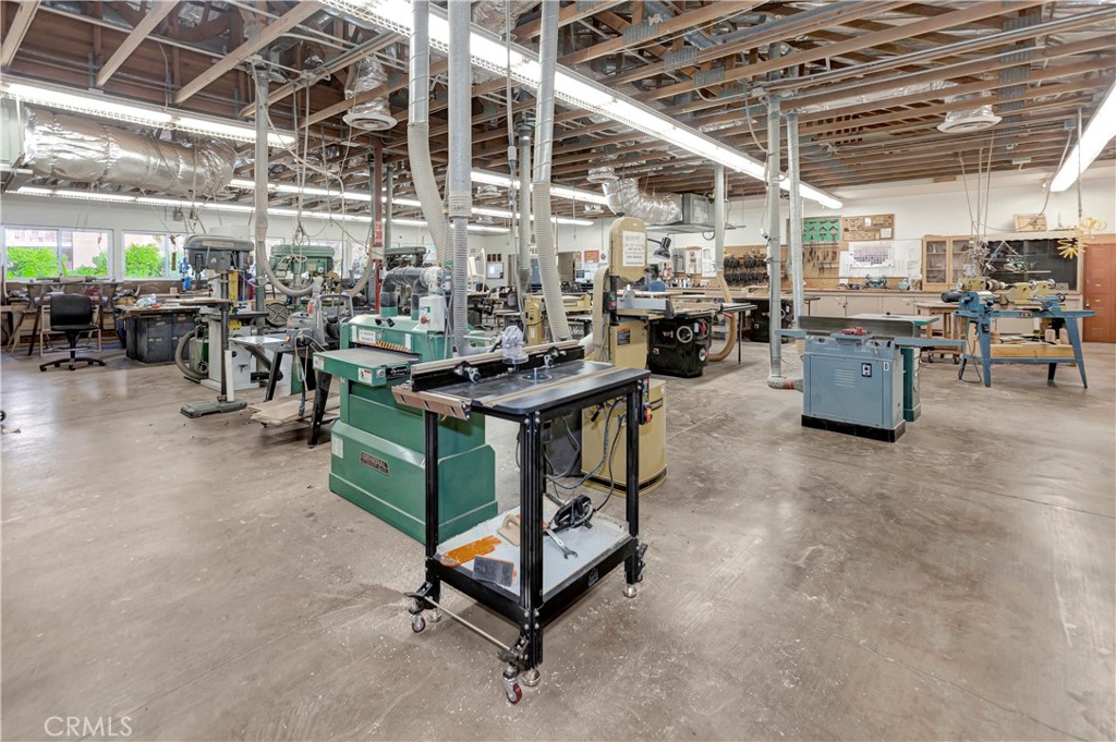 2402 Via Mariposa W 3b Property Photo 21