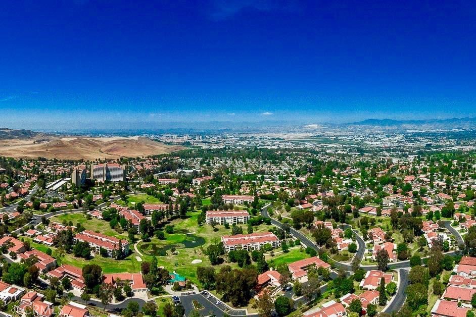 2402 Via Mariposa W 3b Property Photo 23