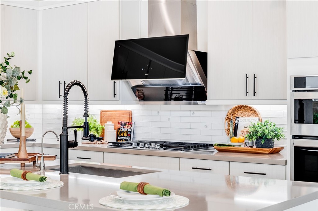 196 Episode Property Photo 5