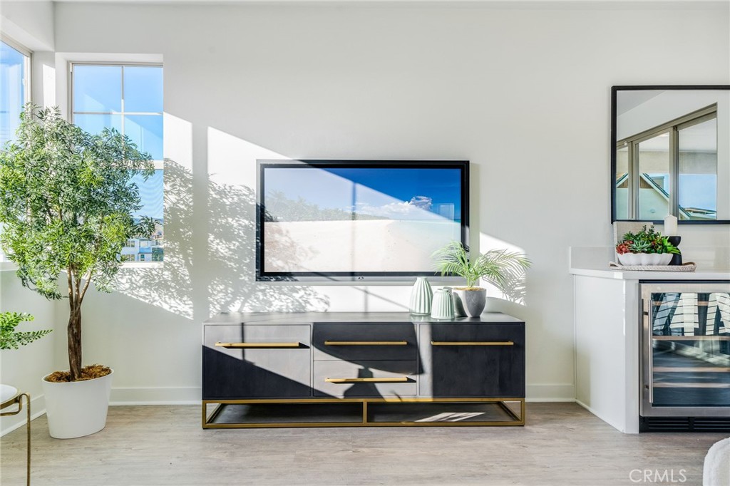 196 Episode Property Photo 11