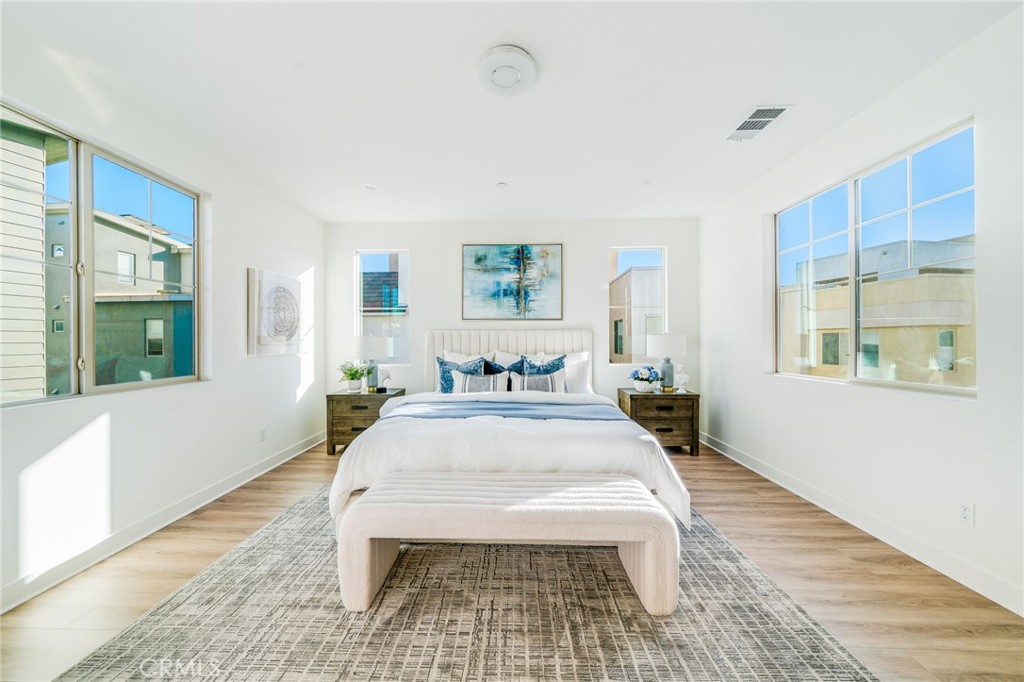 196 Episode Property Photo 13