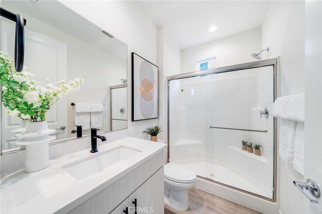 196 Episode Property Photo 15