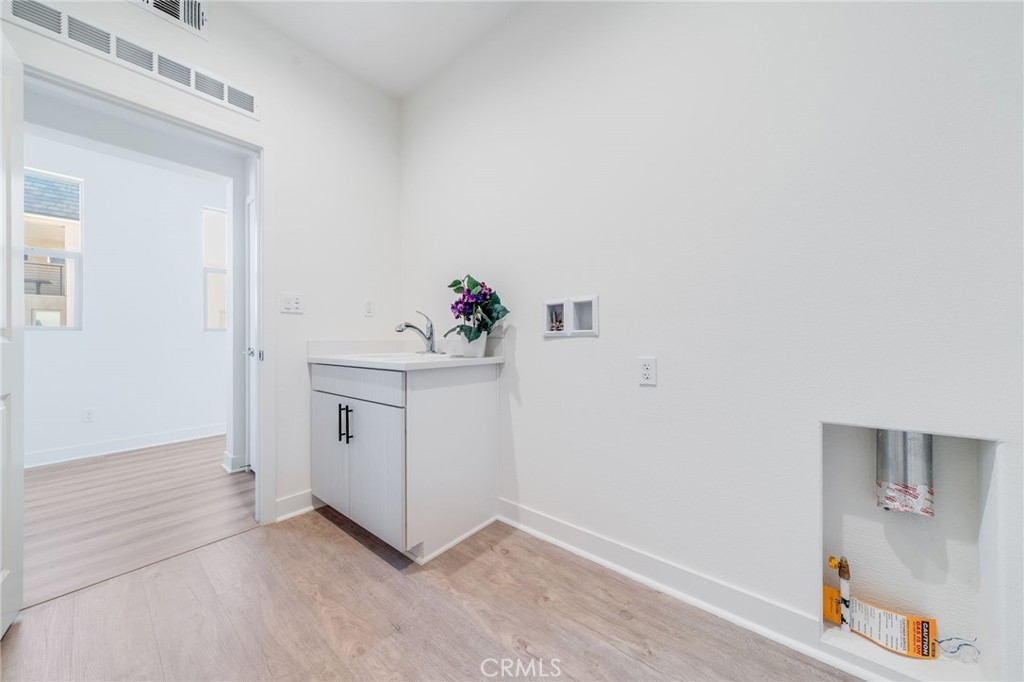 196 Episode Property Photo 22