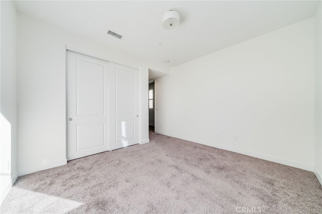 196 Episode Property Photo 29